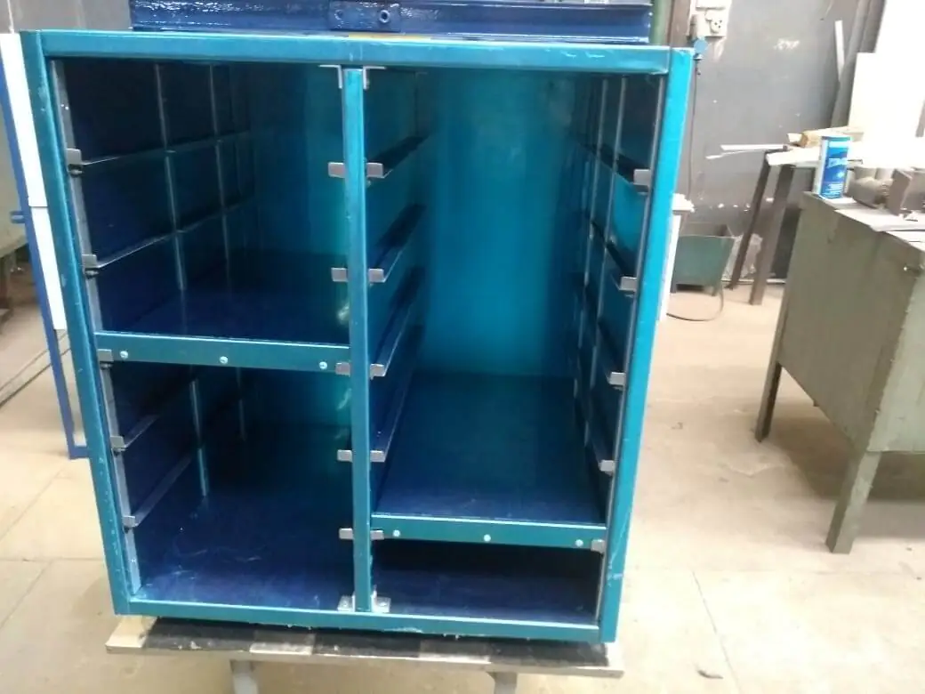 FABRICAÇÃO PRÓPRIA DE ELEVADORES